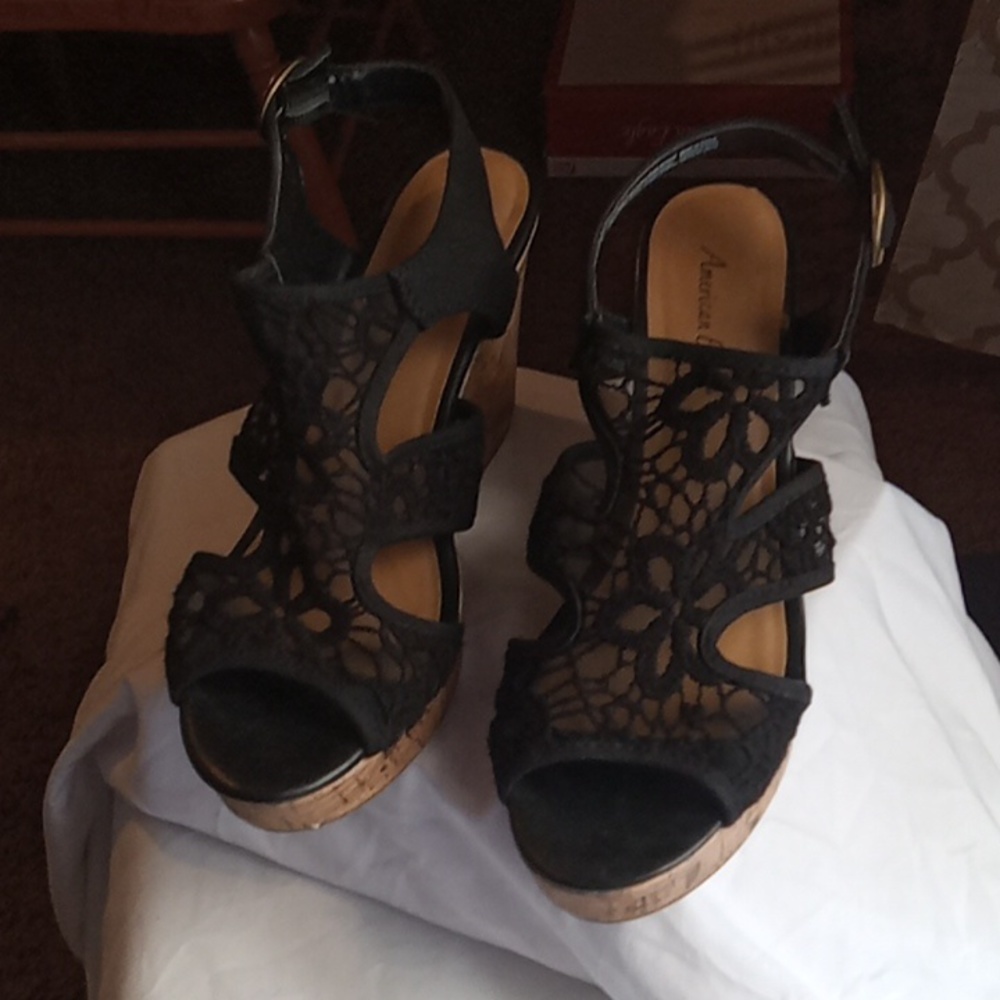 Wedge heels